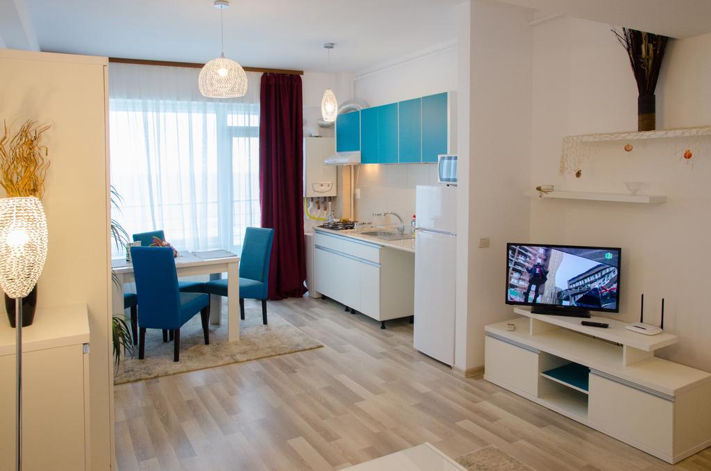 Apartment Bliss By Lex Mamaia